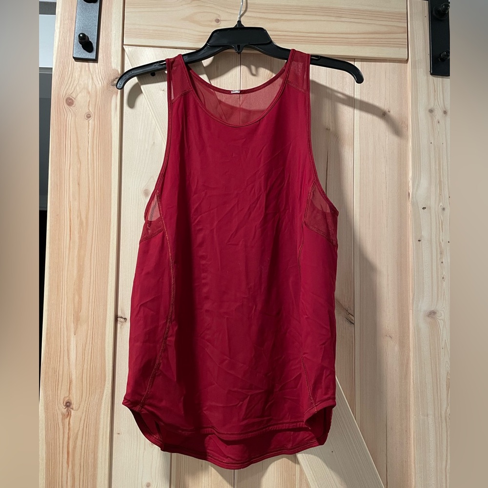 Lululemon tank